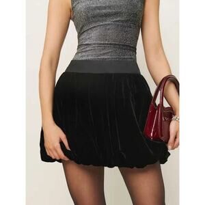 Reformation Brynn Velvet High Waisted Bubble Mini Skirt Black Women's Size 4 NWT